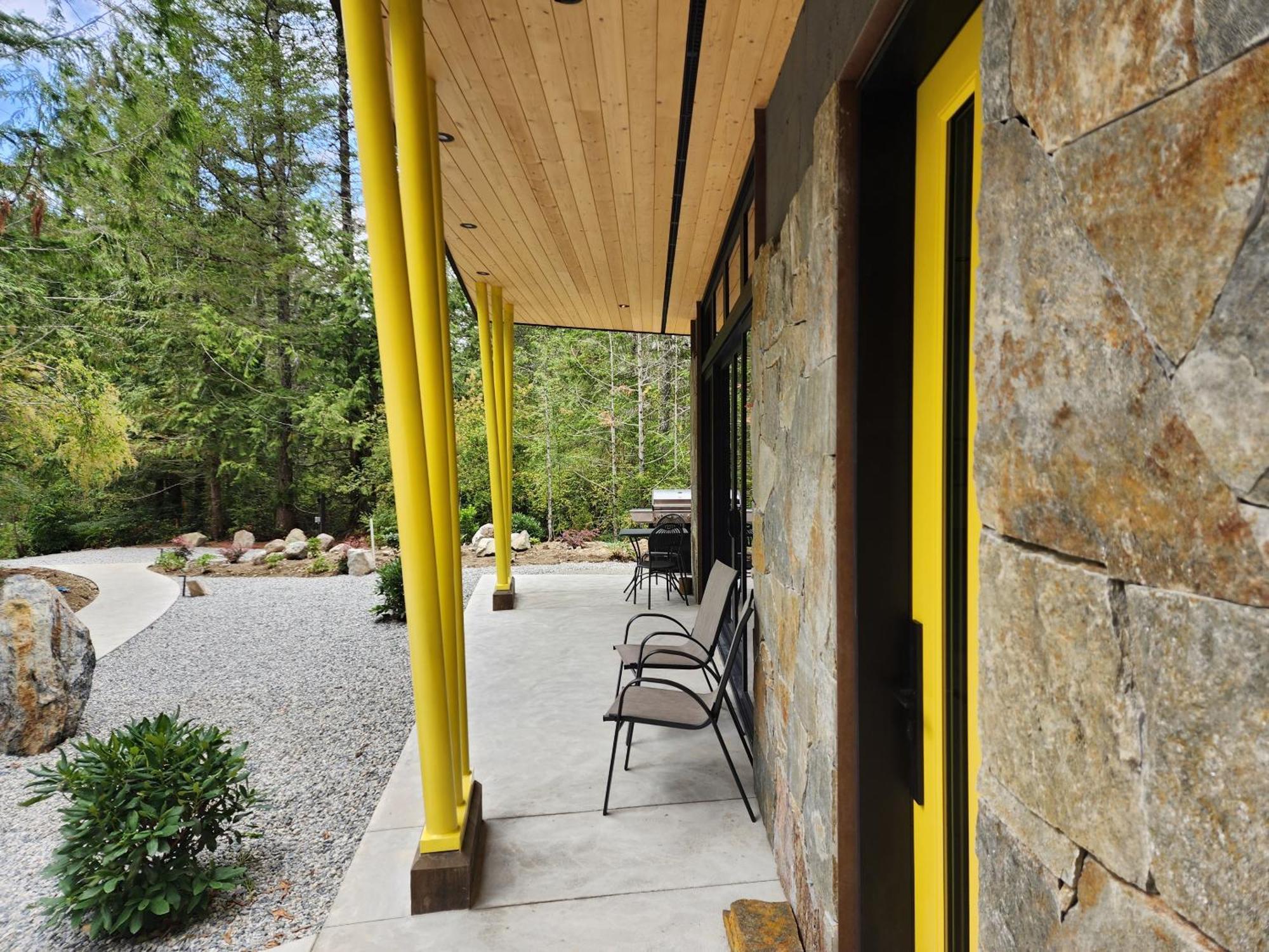 The Shed At Moon Dance Hotel Madeira Park Bagian luar foto